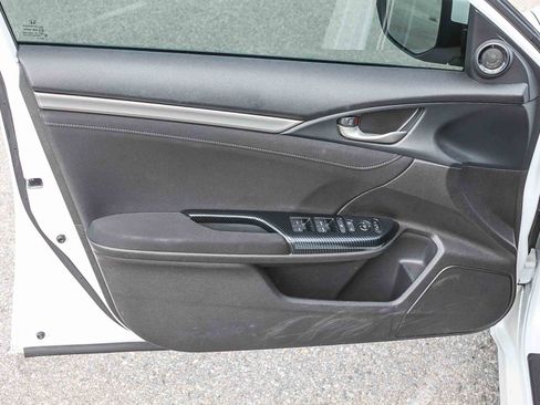 Certified 2020 Honda Civic EX image 22