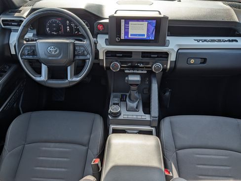 Used 2024 Toyota Tacoma TRD Off-Road AWD/4WD image 10