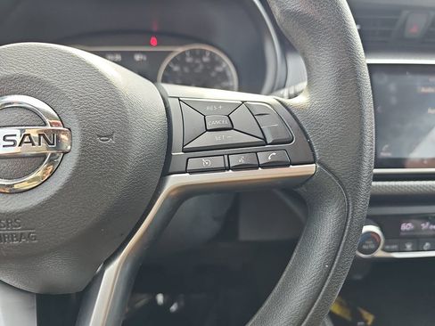 Used 2020 Nissan Kicks SV FWD image 18