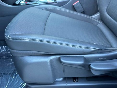 Used 2025 Buick Encore GX Preferred image 13