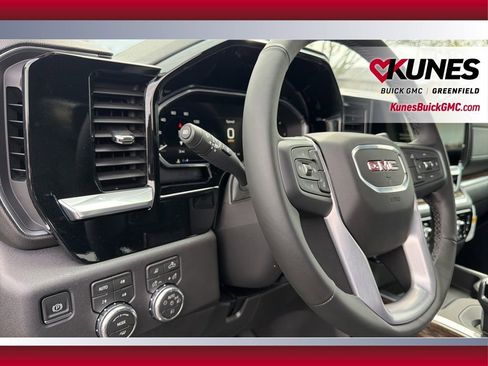 New 2026 GMC Sierra 1500 Elevation w/ Elevation Premium Package AWD/4WD image 18