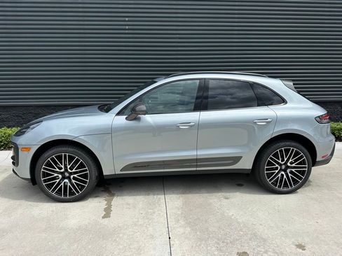 Certified 2025 Porsche Macan Turbo AWD/4WD image 2