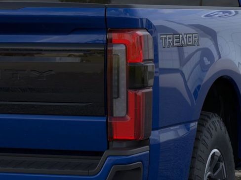 New 2026 Ford F250 Platinum w/ Tremor Off-Road Package AWD/4WD image 21