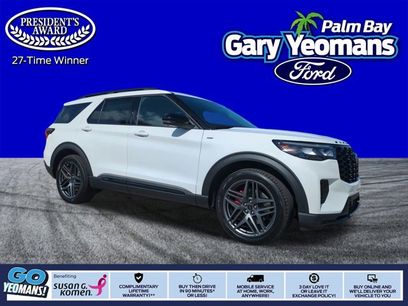 New 2025 Ford Explorer ST-Line w/ Premium Package