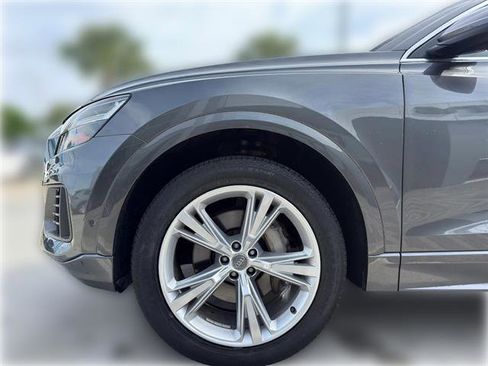 Used 2019 Audi Q8 Premium Plus image 4
