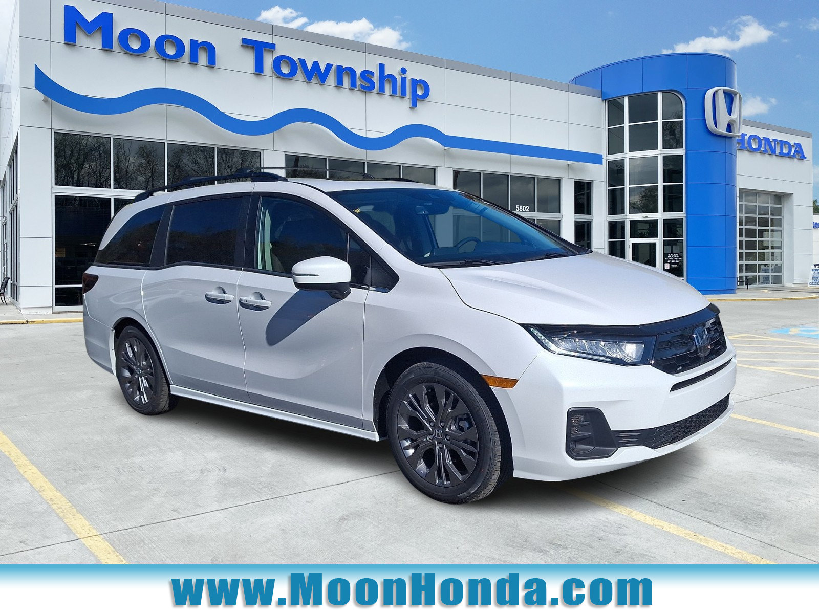 New 2027 Honda Odyssey Touring image 1