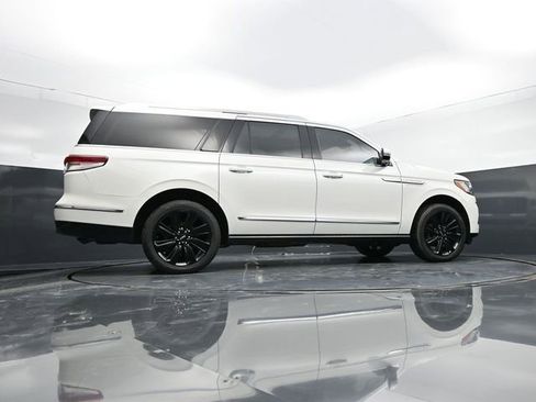 Used 2024 Lincoln Navigator L Reserve w/ Equipment Group 201A AWD/4WD image 59