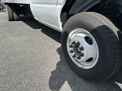 New 2024 Ford E-450 and Econoline 450 Super Duty w/ Power Windows & Locks Group image 20