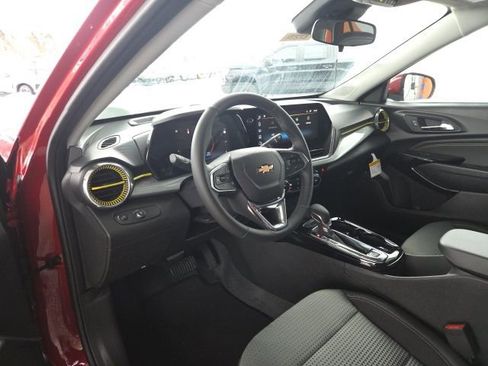 New 2026 Chevrolet Trax LT w/ Sunroof Package image 14