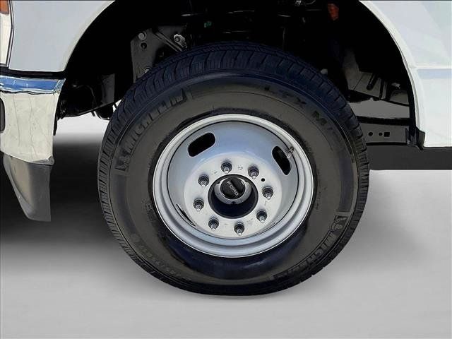 Used 2026 Ford F350 XLT AWD/4WD image 8