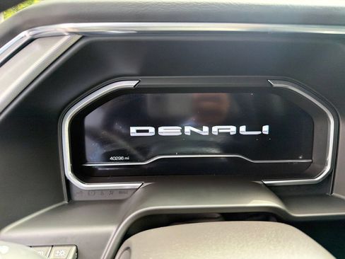 Used 2023 GMC Sierra 1500 Denali w/ Denali Reserve Package AWD/4WD image 8