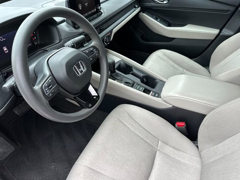 Used 2024 Honda Accord EX image 10