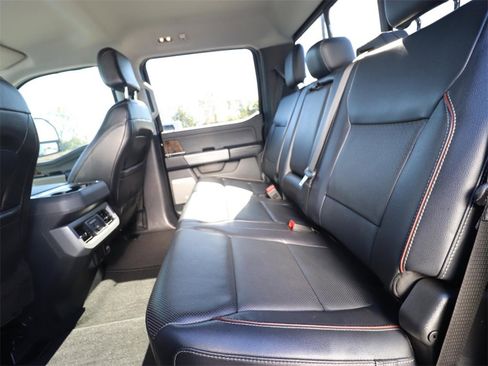 Certified 2024 Ford F250 Lariat w/ Black Appearance Package image 9