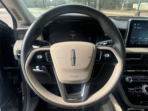 Used 2022 Lincoln Corsair Reserve w/ Elements Package image 14