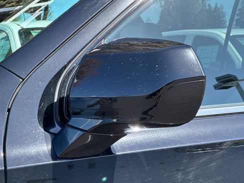 Used 2024 Chevrolet Suburban LT image 54