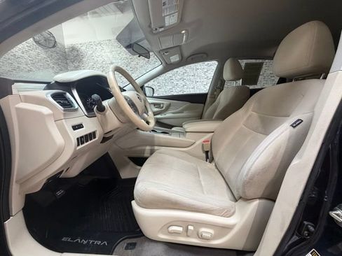 Used 2017 Nissan Murano SV FWD image 18