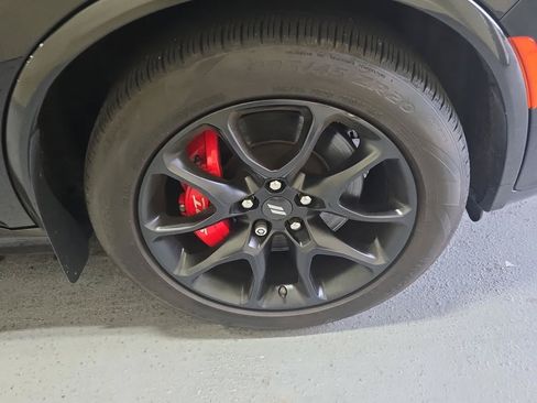 Used 2023 Dodge Durango R/T w/ Tow 'N Go Package AWD/4WD image 10