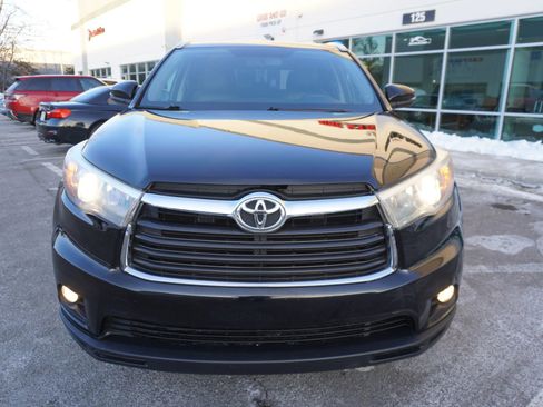 Used 2015 Toyota Highlander XLE image 2