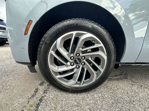 New 2025 Lincoln Navigator Reserve AWD/4WD image 10