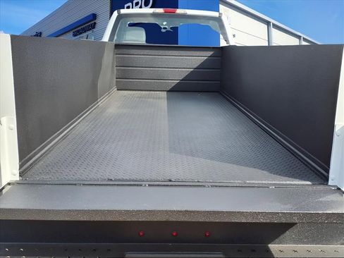 New 2025 Ford F550 4x4 Regular Cab Super Duty image 25