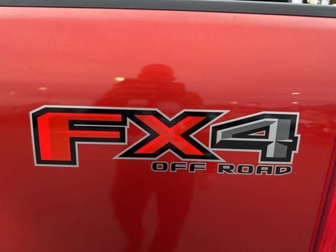 Used 2019 Ford Ranger XLT w/ Equipment Group 302A Luxury image 9