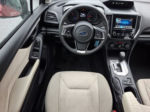 Used 2018 Subaru Impreza 2.0i Premium image 11