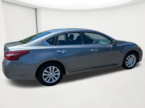 Used 2018 Nissan Altima 2.5 S FWD image 4