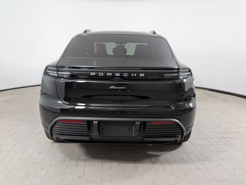 New 2026 Porsche Macan Electric RWD image 10