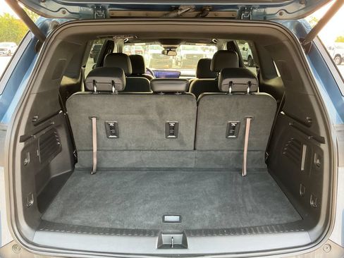 Used 2025 Buick Enclave Preferred FWD image 13