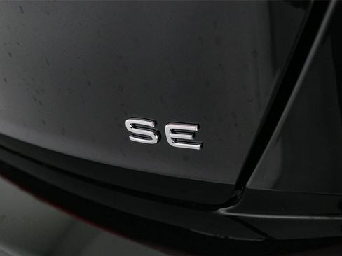 New 2026 Volkswagen Jetta SE image 10