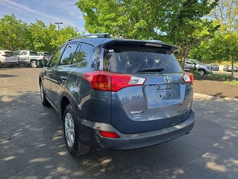 Used 2014 Toyota RAV4 LE AWD/4WD image 5