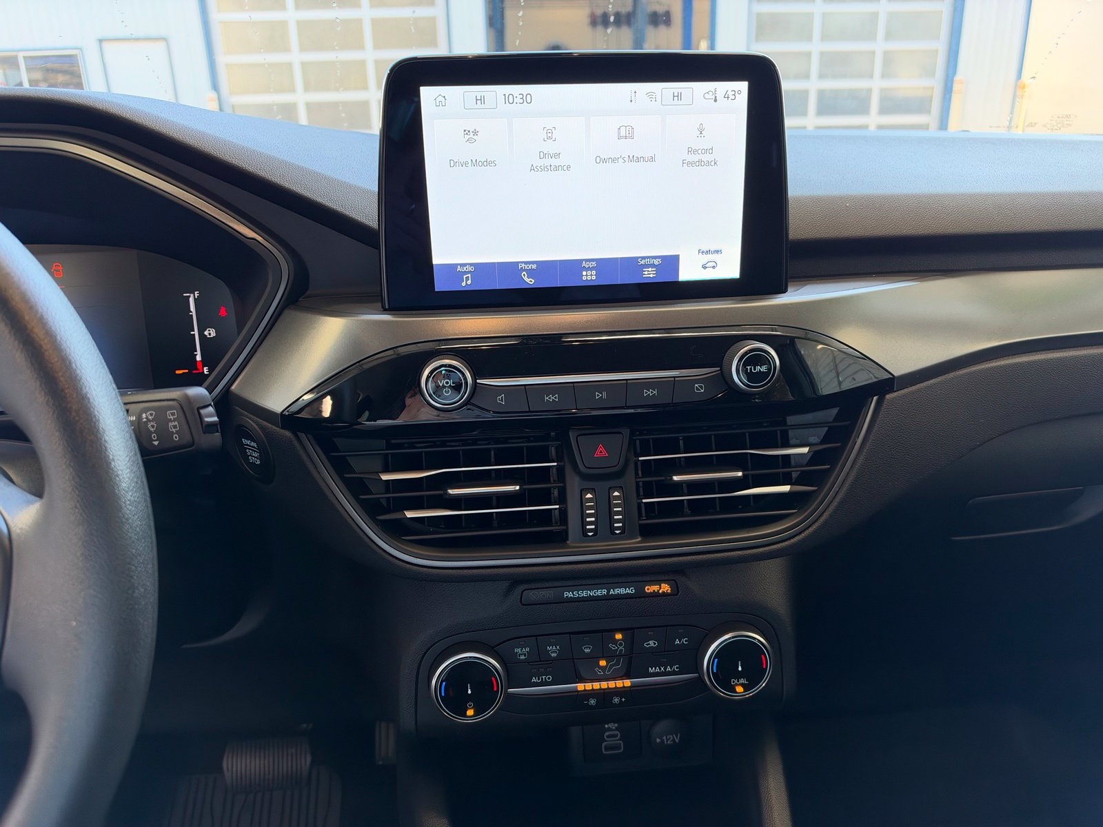 Used 2025 Ford Escape Active AWD/4WD image 16
