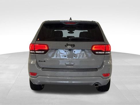 Used 2020 Jeep Grand Cherokee Altitude AWD/4WD image 27