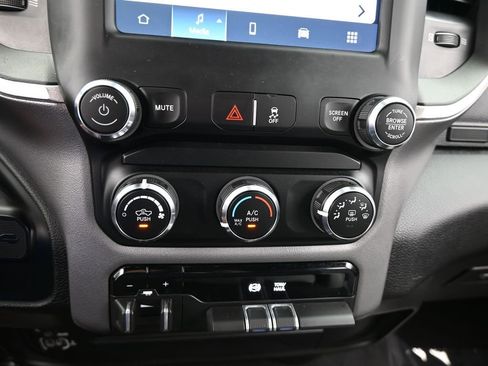 Used 2024 RAM 2500 Big Horn image 25