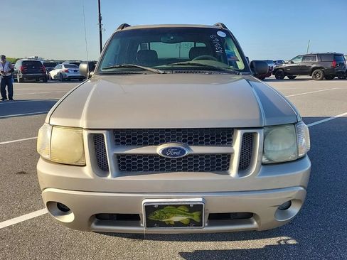 Used 2004 Ford Explorer Sport Trac XLT RWD image 2
