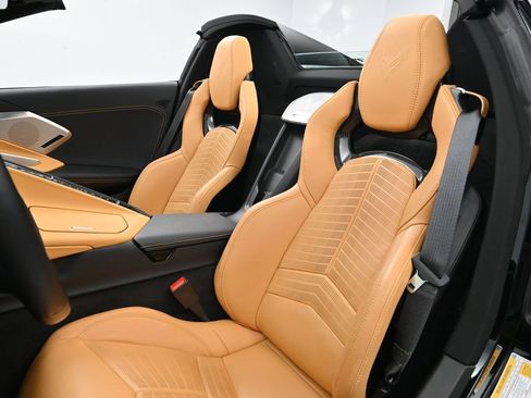 Used 2023 Chevrolet Corvette Stingray Preferred Conv w/ Z51 Performance Package image 5