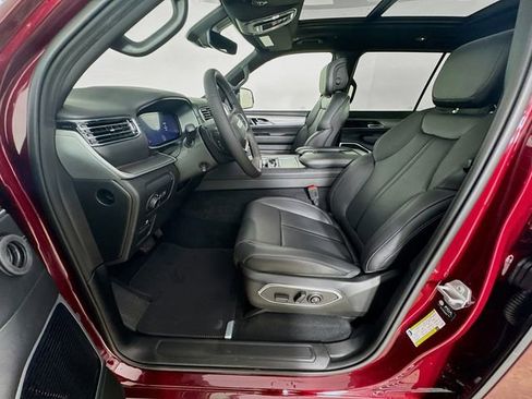 New 2026 Jeep Grand Wagoneer Limited image 25