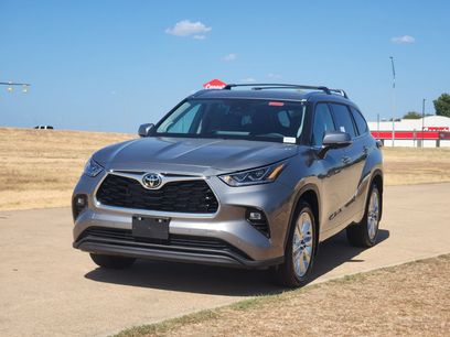 New 2026 Toyota Highlander Limited