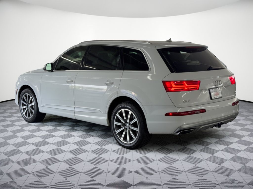 Used 2017 Audi Q7 3.0T Premium Plus w/ Premium Plus Package AWD/4WD image 3