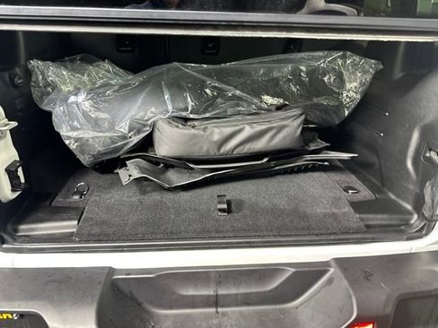 Used 2023 Jeep Wrangler Unlimited w/ Cold Weather Group image 26