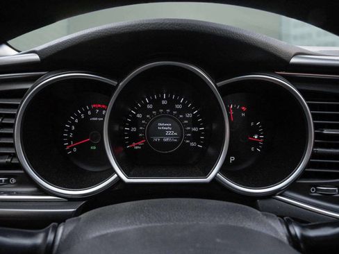 Used 2015 Kia Optima LX image 16