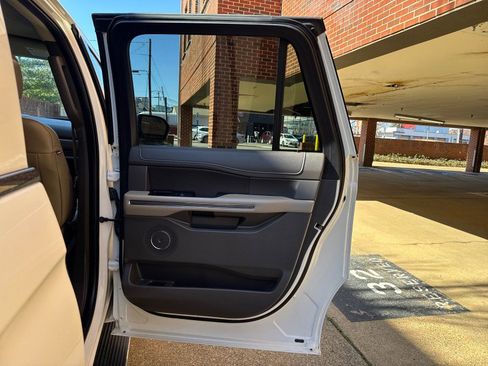 Used 2020 Ford Expedition Max XLT w/ Equipment Group 202A image 14