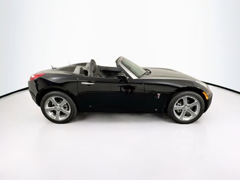 Used 2008 Pontiac Solstice GXP w/ Premium Package image 4