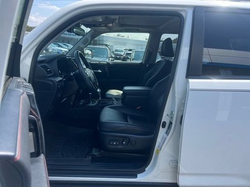 Used 2023 Toyota 4Runner TRD Off-Road Premium w/ Off Road Premium Plus Package AWD/4WD image 12