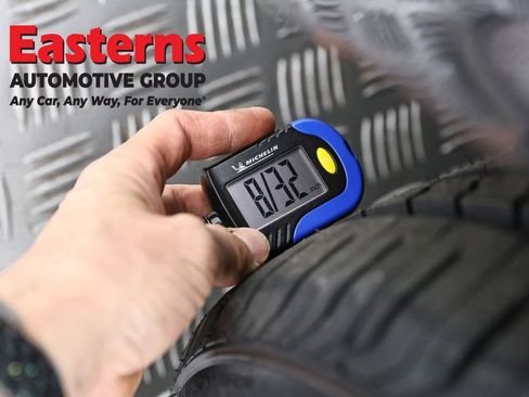 Used 2023 Tesla Model 3 Standard Range image 24