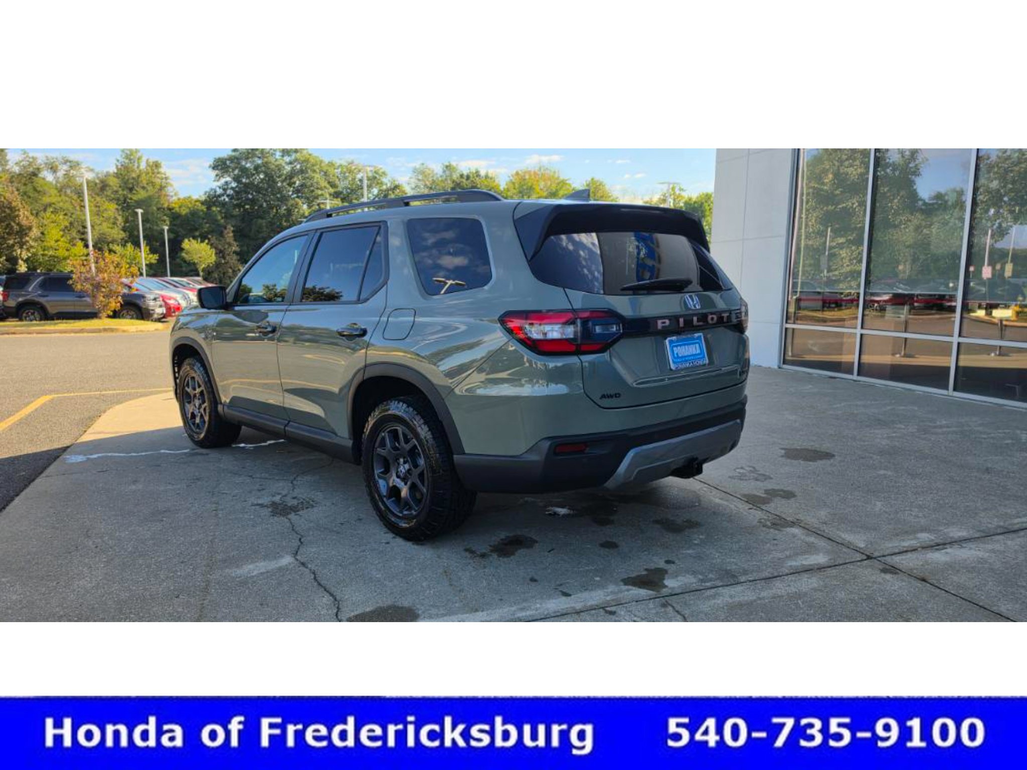 Used 2026 Honda Pilot TrailSport image 4