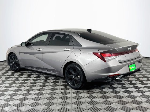 Used 2021 Hyundai Elantra SEL FWD image 6