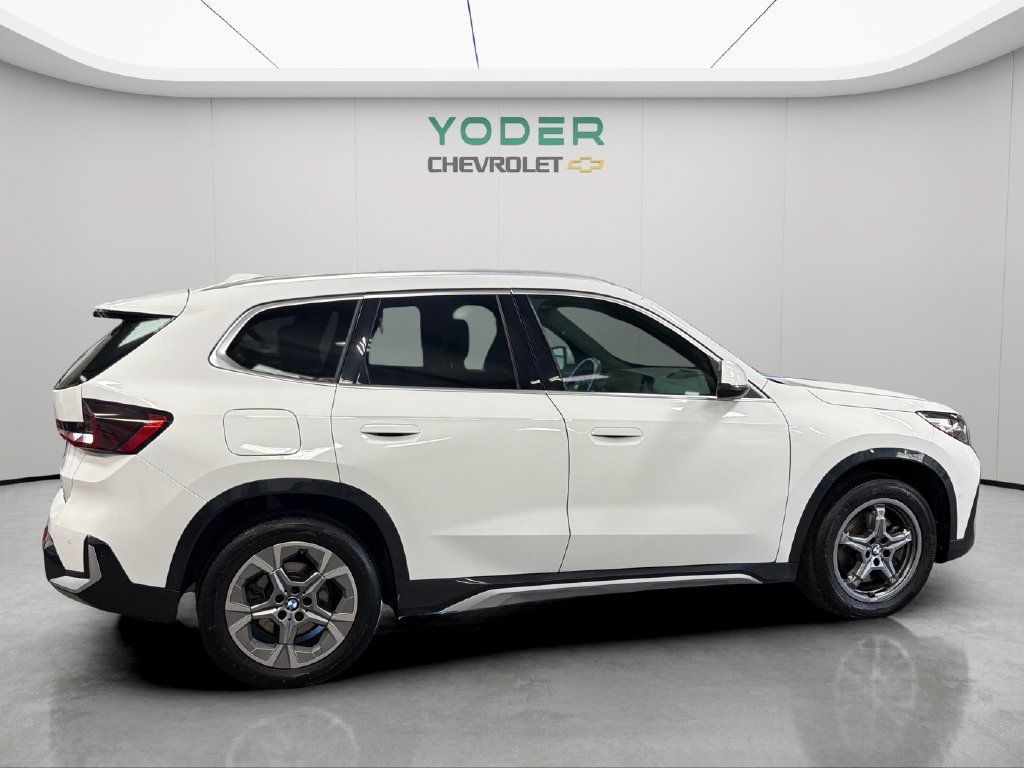 Used 2025 BMW X1 xDrive28i AWD/4WD image 5