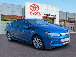 Used 2018 Chevrolet Volt Premier w/ Driver Confidence Package image 1