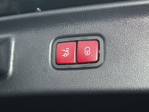 Used 2025 Mercedes-Benz S 580 4MATIC Sedan image 13